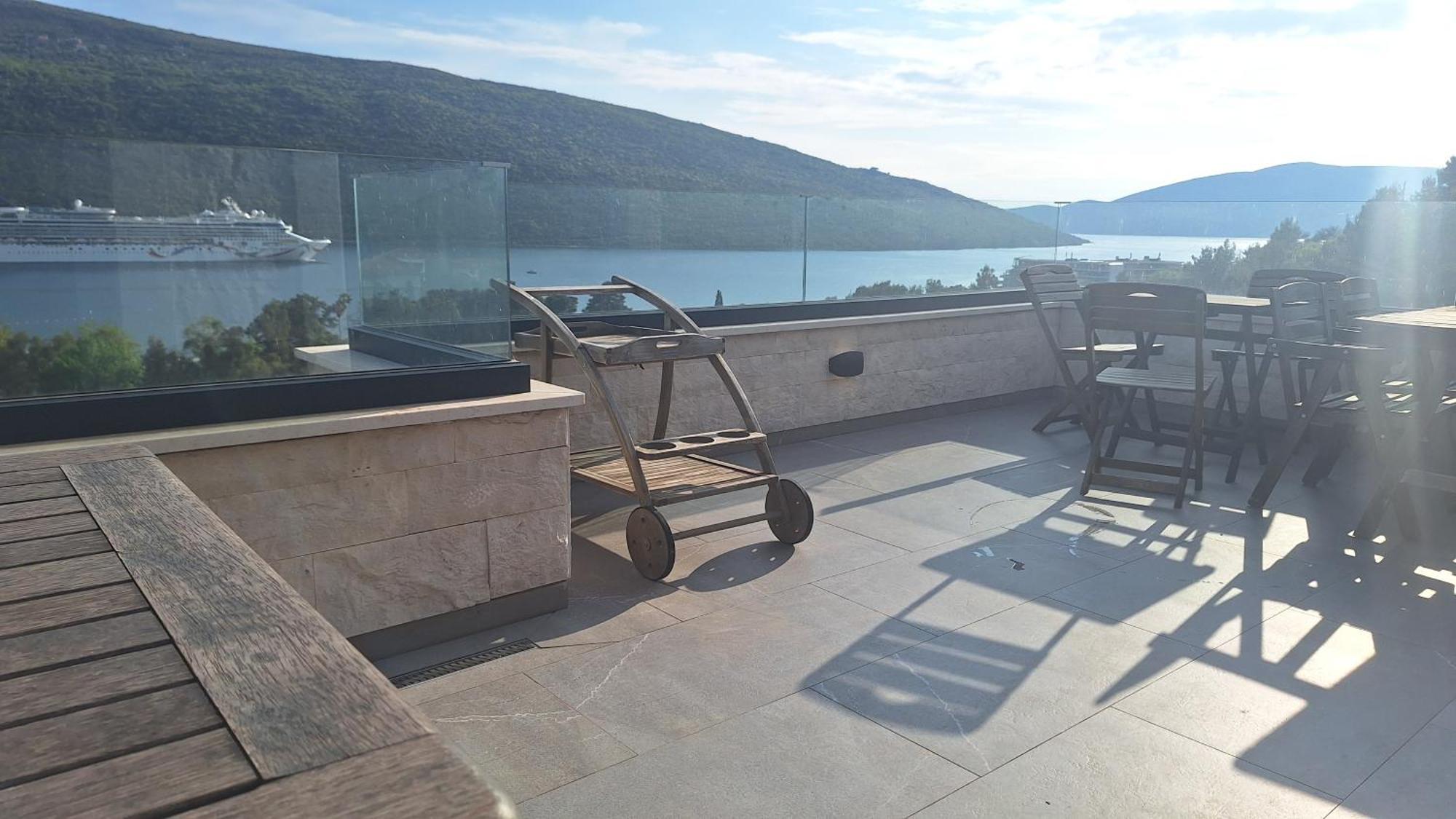 Porto Vista Penthouse Kumbor Apartman Kültér fotó